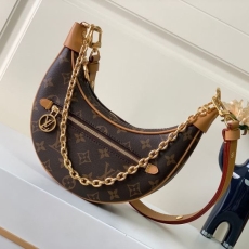 Louis Vuitton Hobo Bags